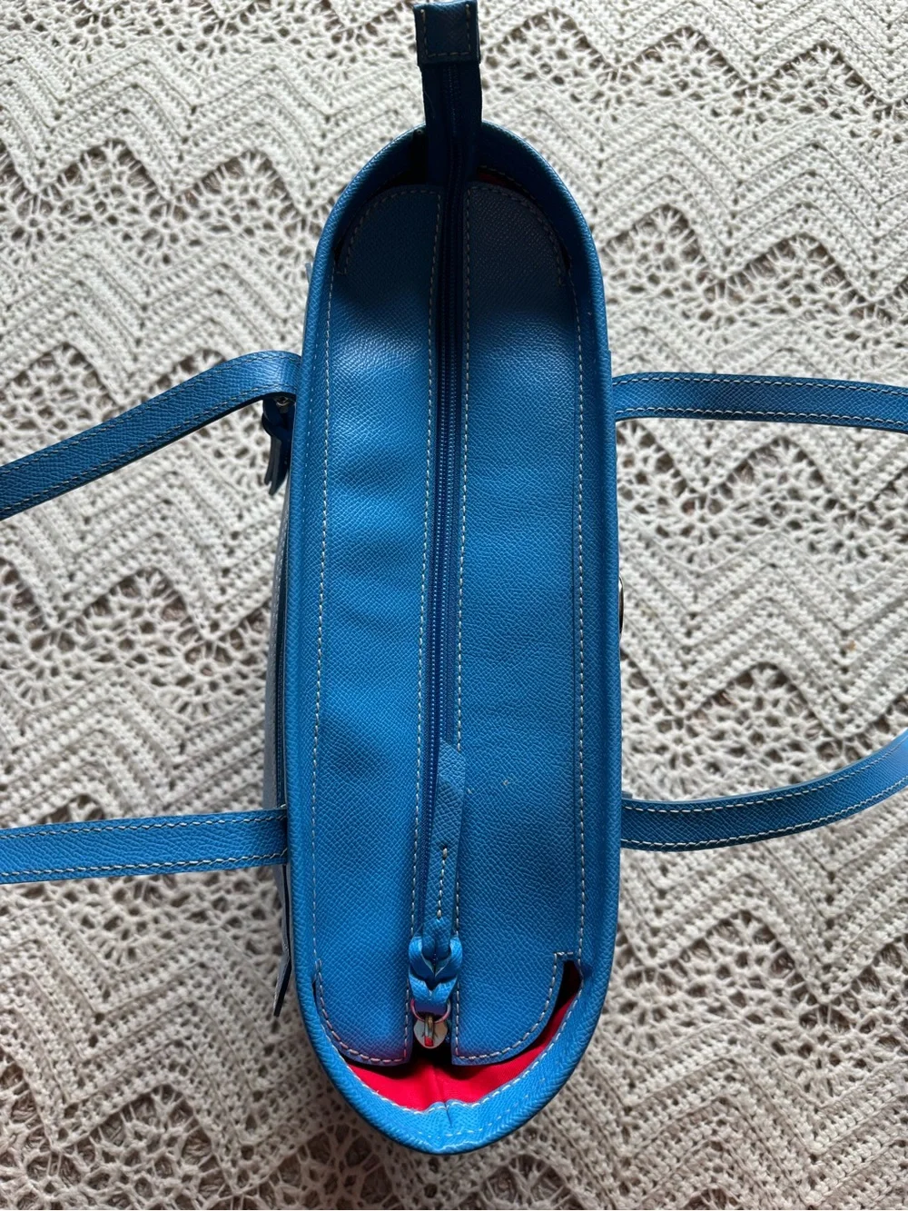 Dooney & Bourke elevate your